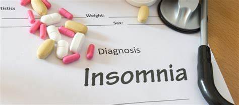 Types Of Insomnia Sleeplessness and sleep deprivation come in many forms but in general there are two main types of insomnia: